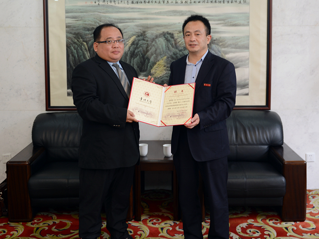 马来西亚博特拉大学代表王建程博士访问我校