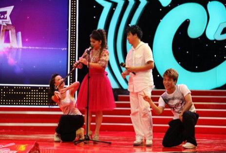 主持人调侃金松日