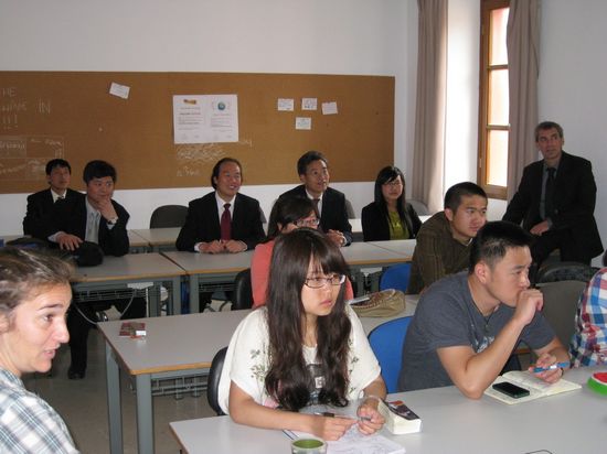 我校与西班牙加迪斯大学签署合作协议